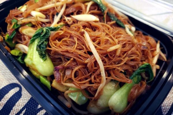 Thai Stir Fried Noodle